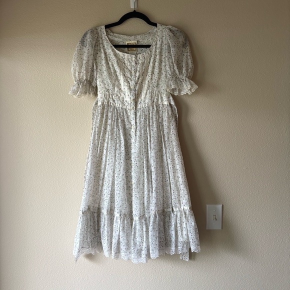 Gunne Sax | Dresses | Gunne Sax Vintage White Floral Dress | Poshmark